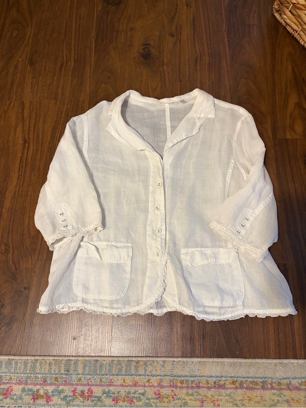 Women's White Linen Button-Down Shirt with Patch Pockets